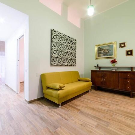 Stazione Treni - Wi-Fi & Netflix Cozy Space Διαμέρισμα Σαλέρνο Εξωτερικό φωτογραφία